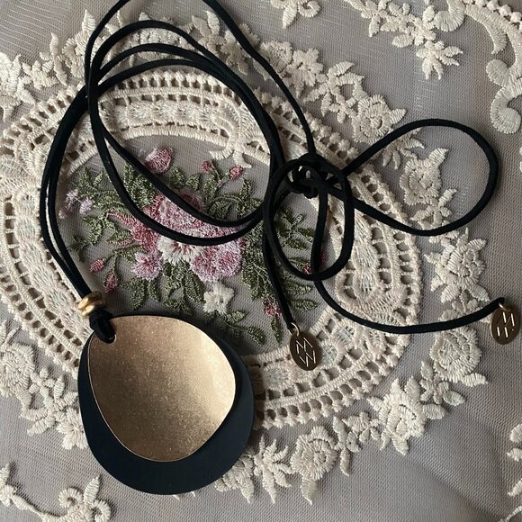 Marla Wynne QVC Modernist Gold Black Long Concave Suede Pendant Necklace NWOT - Picture 1 of 8